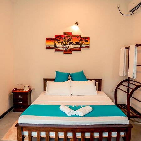 Painkiller Hiriketiya Apartment Dikwella Bagian luar foto